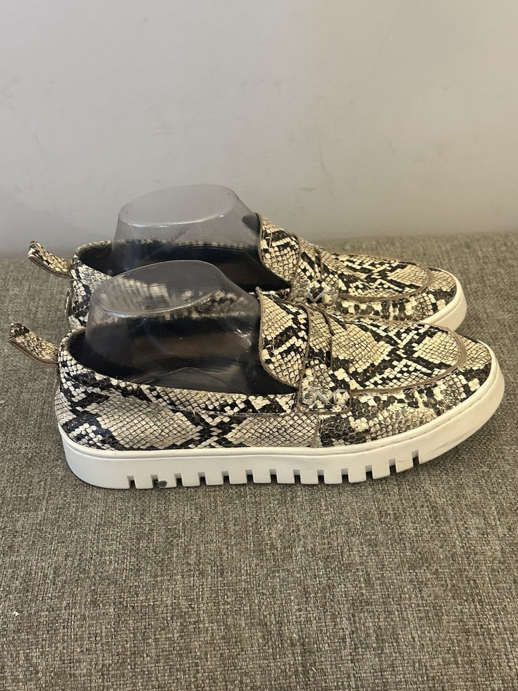 Vionic Uptown Woman’s Snakeskin Loafers Size 8