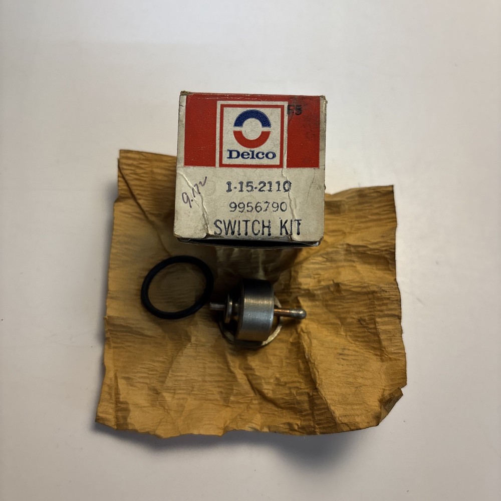 1971-76 GM Cadillac Chevrolet Pontiac A6 A/C compressor superheat switch nos GM