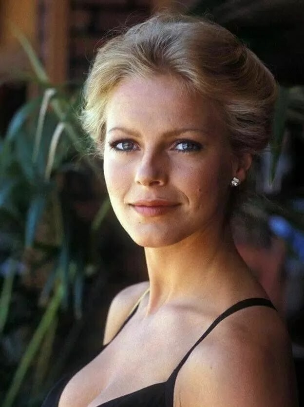 CHERYL LADD    Glossy  Picture Print   8X10 CELEBRITY PHOTO   1298283..