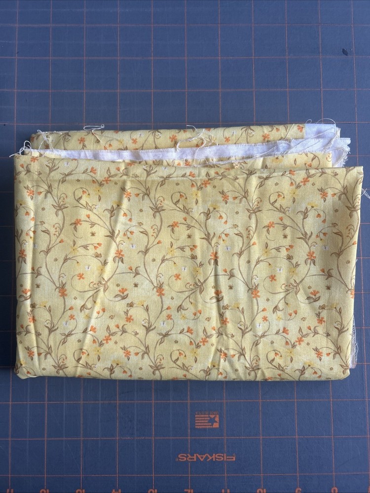 Keepsake Calico Quilt Fabric Yellow Floral Vine Ditsy Print Cotton 1/2 Yard