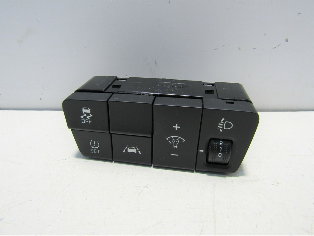 Upgrade Your Kia Stonic 2017-20 Interior Switch Panel 93700-H8RD0 O4673