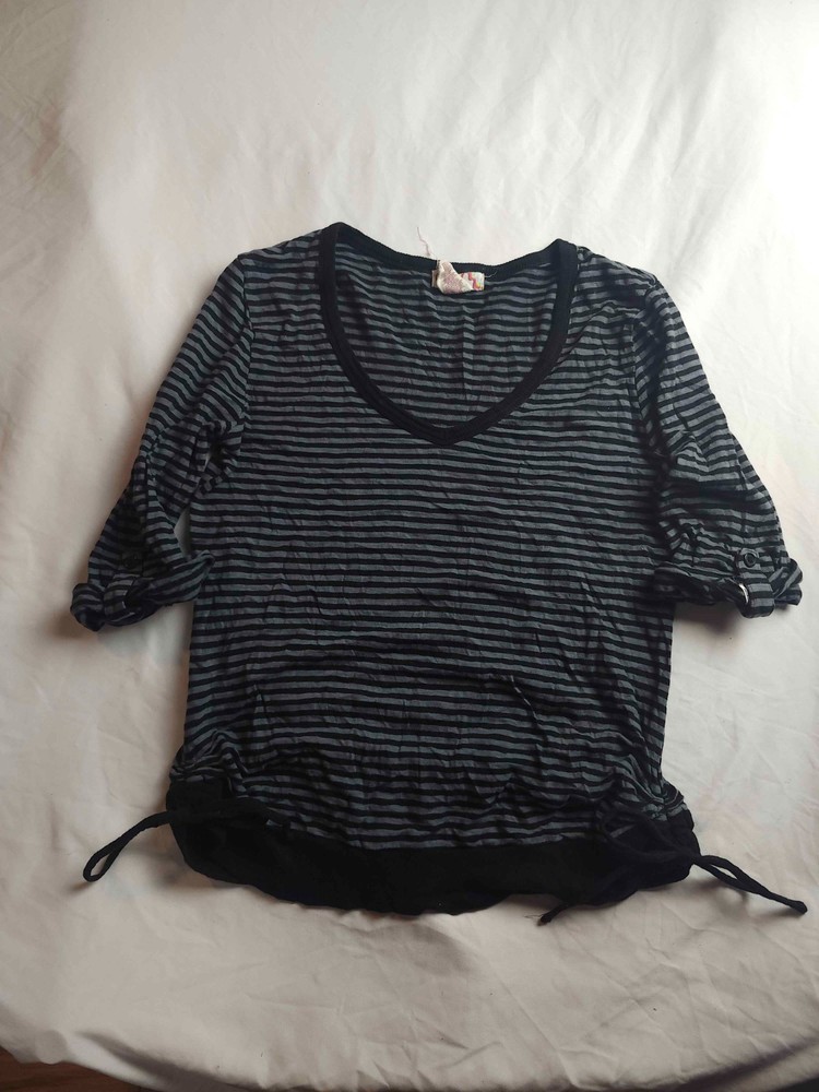 Op Shirt Top Womens Size XL 15-17 Juniors Gray Black Striped V-Neck Short Sleeve