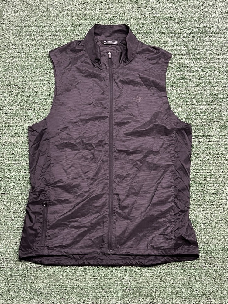 Arc'teryx Men's Medium Black Incendo SL Vest Lightweight Full Zip Running