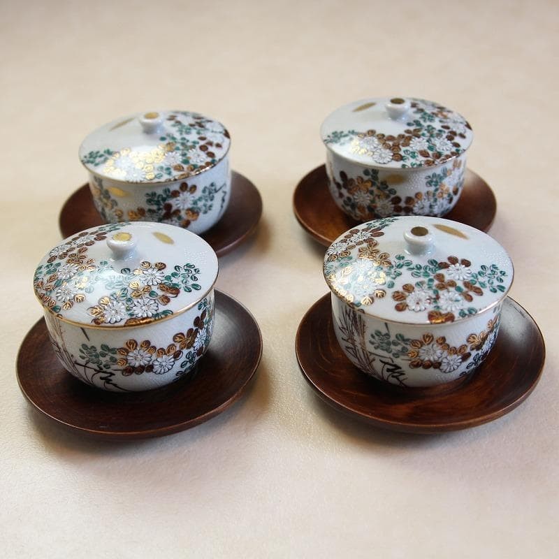 Kutani Ware Teacup with Lid and Saucer Set 4 Pieces, Slightly Used