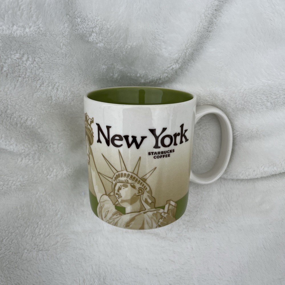 Starbucks Coffee 2009 Collector Series New York City Mug 16oz Statue of Liberty