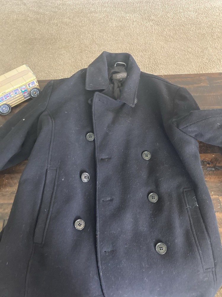 Kenneth Cole classic peacoat in size large for men