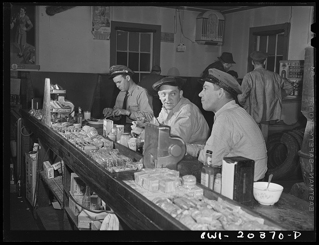 Wytheville Virginia 1943 Sam Bens Noah Booher truck drivers dinner stop