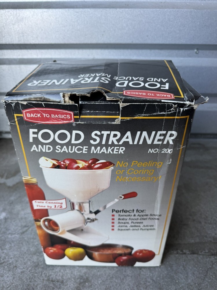 VIntage NOS Back To Basics Food Strainer & Sauce Maker w/Booklet #220