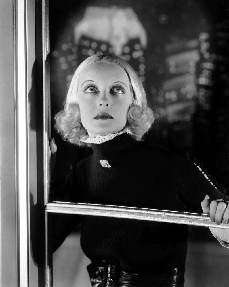 Bette Davis Looking Up 4x6 Picture Celebrity Print