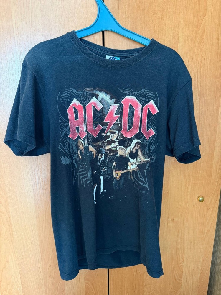 Vintage AC/DC 2009 Black Ice Tour Rock Band T-Shirt Guns N Roses Metallica S