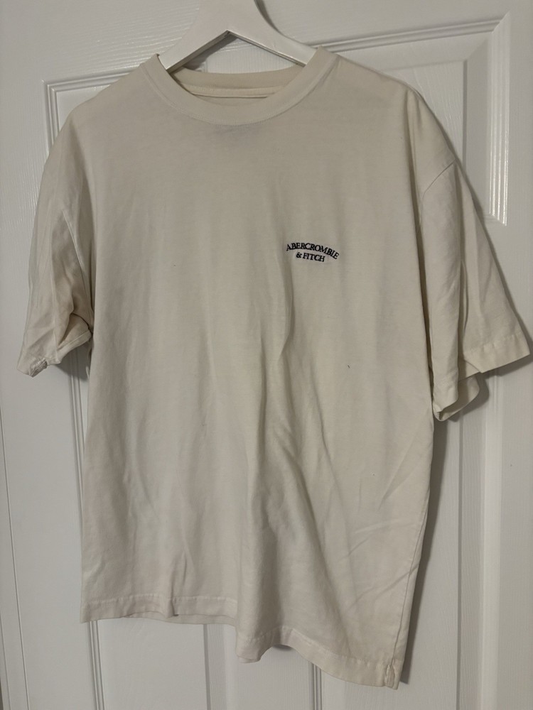 Abercrombie & Fitch Men's M Beige Logo Cotton Knit Crew Neck Short Sleeve Tee