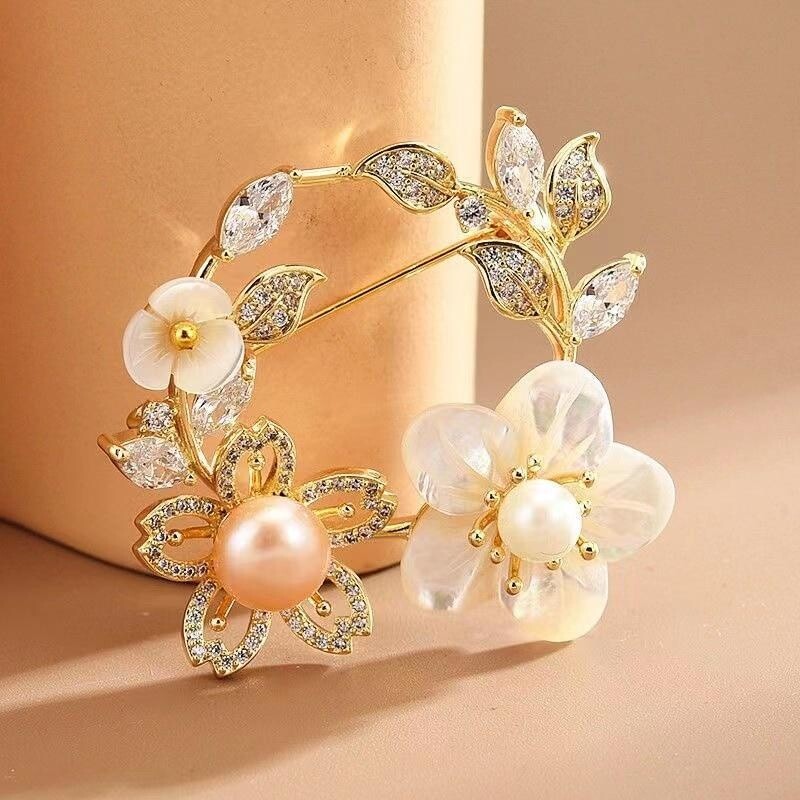 Acrylic Brooch Women's Shell Cherry Blossom Pearl Brooch Luxury Design Pin