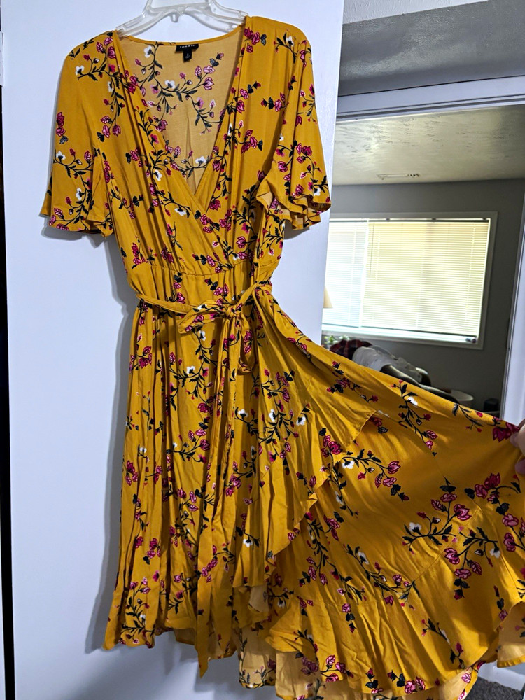 Torrid Plus Size 2 Yellow Floral Wrap Midi Dress V-Neck Flutter Sleeve Ruffle