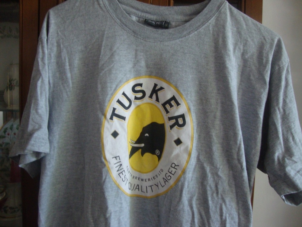 Tusker Lager T-Shirt Size XL Large grey Oneway Kenya Beer Logo