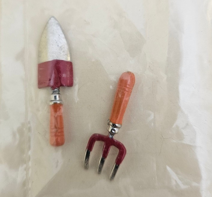 Town Square Miniatures Dollhouse Garden Tools 1:12 scale 2 pc