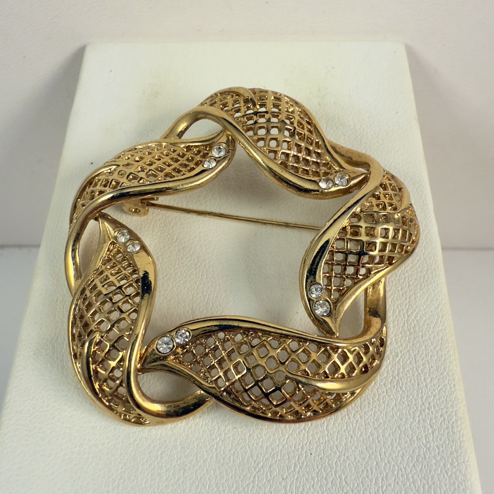 Vintage Rhinestone Gold Tone Scroll Filigree Brooch Estate Pin