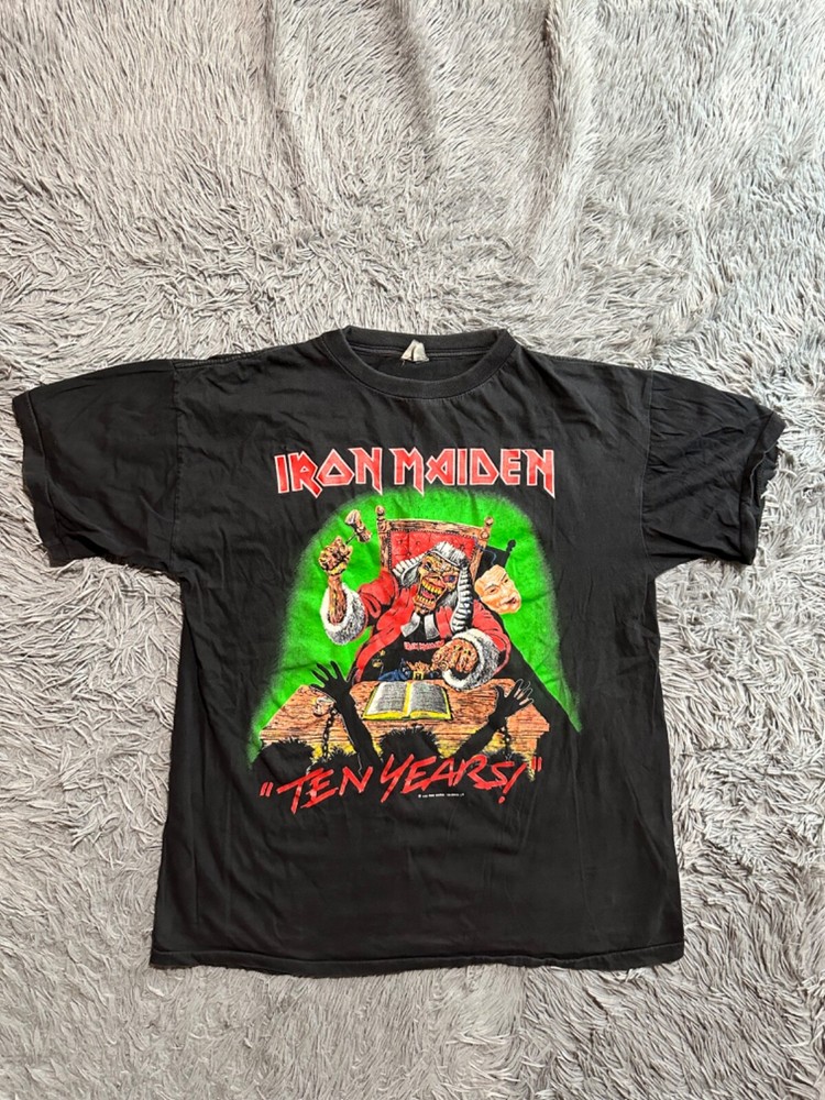 Vintage 1990 Iron Maiden Ten Years Santa Clause Rock Metal Tour Concert T-Shirt