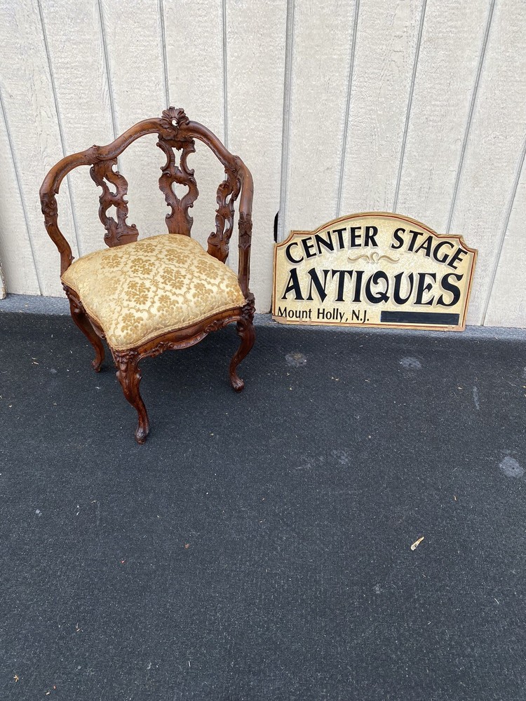 66207   Fancy Hand Carved Mahogany Corner Chair Northwind Lion   Faces VERY RARE