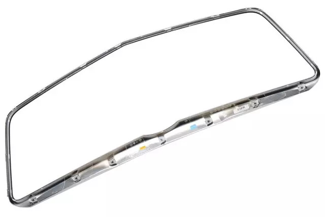 **OEM GM Front Outer Grille 22881298 Durable Replacement**