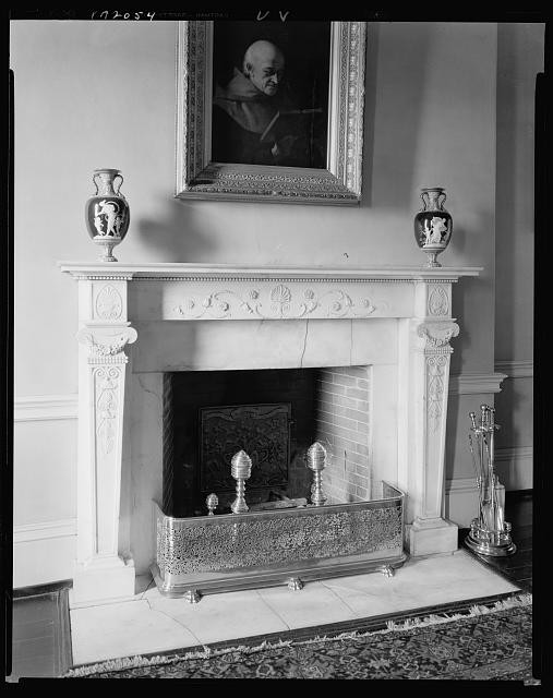 Photo:Oak Hill Aldie Virginia 1930 Interior Fireplace Mantel Portrait
