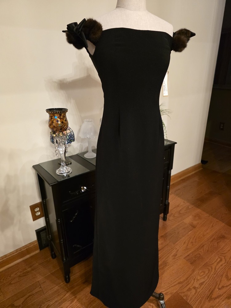 Hartly Westwood vintage  XS Evening Gown Black/ Brown mink cap sleeve.  Dress