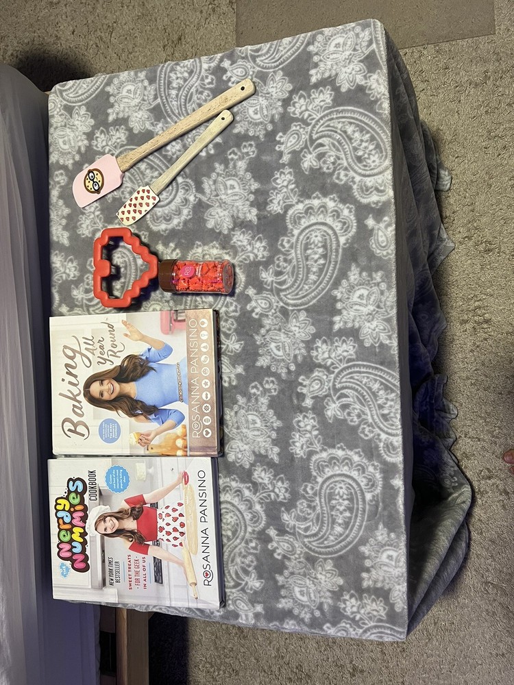 rosanna pansino  OFFICIAL( Baking Books, Spatulas, Sprinkles, Cookie Cutter )