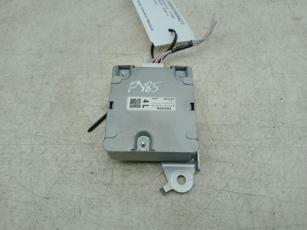 TOYOTA RAV 4 GATEWAY CONTROL MODULE ECU 8657242040 MK5 2019 - 2025