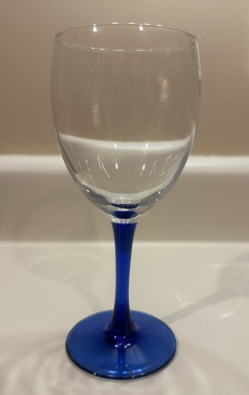 Set of 4 Luminarc Cobalt Blue Stem Wine Glasses (6 oz)