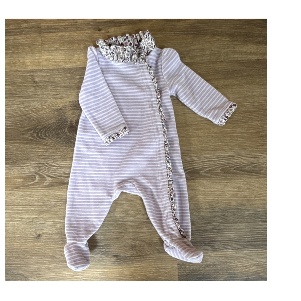 Cupcakes and Cashmere 0-3M  Baby Girl Footed Sleeper Purple Stripe Floral Ruffle