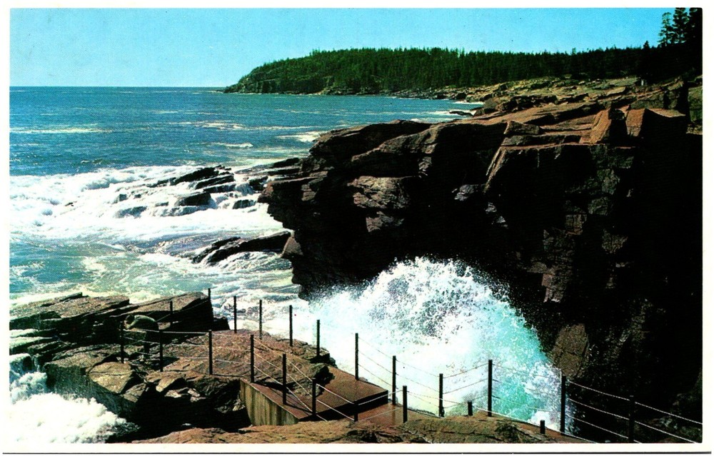 Thunder Hole at Acadia National Park Bar Harbor Maine ME 1960s Chrome Postcard-image