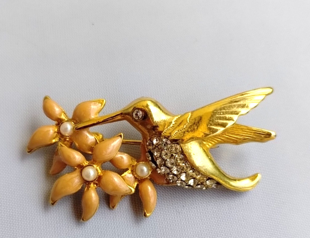 Vintage Hummingbird Flower Brooch Gold Tone Orange Enamel Flowers Rhinestones
