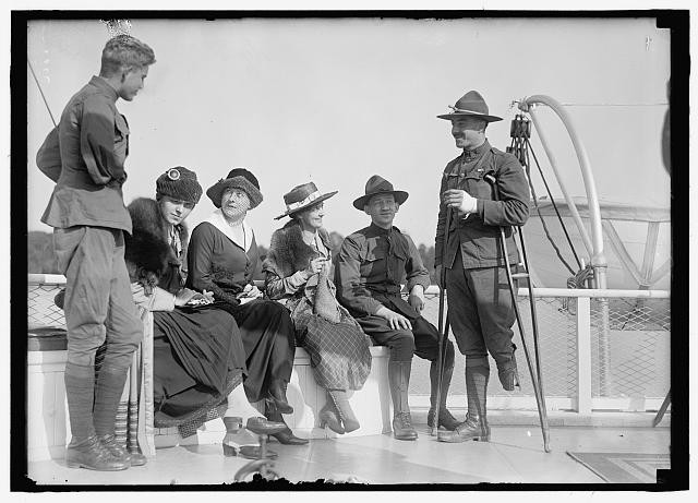 Photo:Walter Reed Hospital Patients Navy League Excursion 1918 Boat Deck
