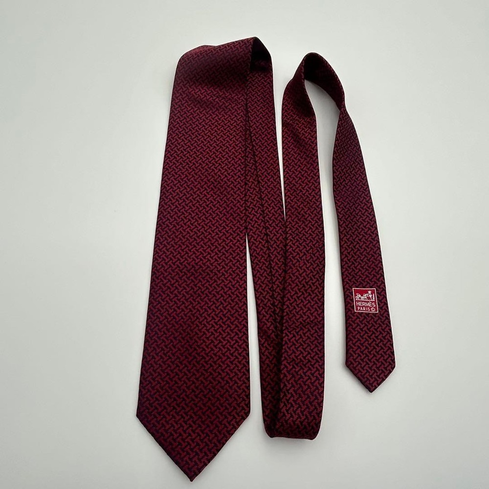HERMES Necktie Tie Bordeaux 100% Silk Made in France All over H Logo pattern