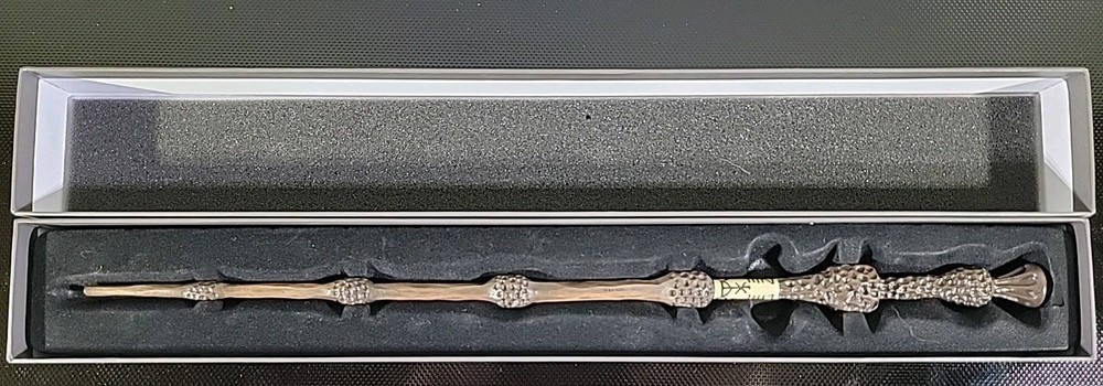 Universal Studios Harry Potter Professor Dumbledore Wand in Box