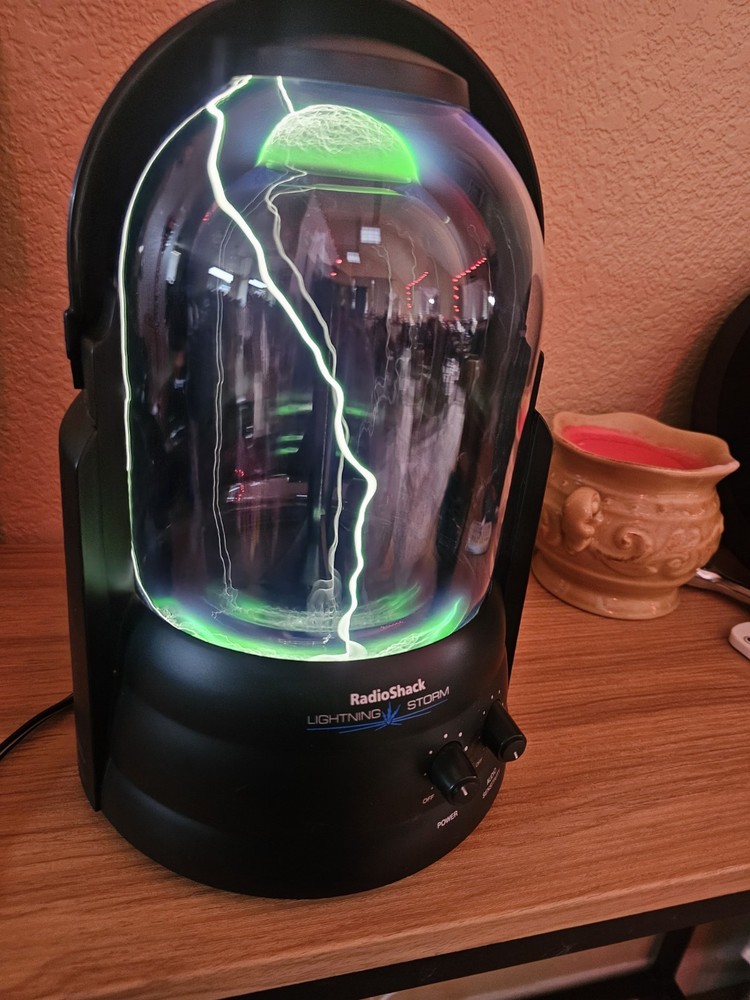 ILLUMA Radio Shack Lightning Storm Plasma Globe Tested Working Great
