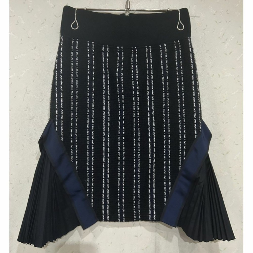 Sacai Skirt sacai luck Side Pleats Skirt 3