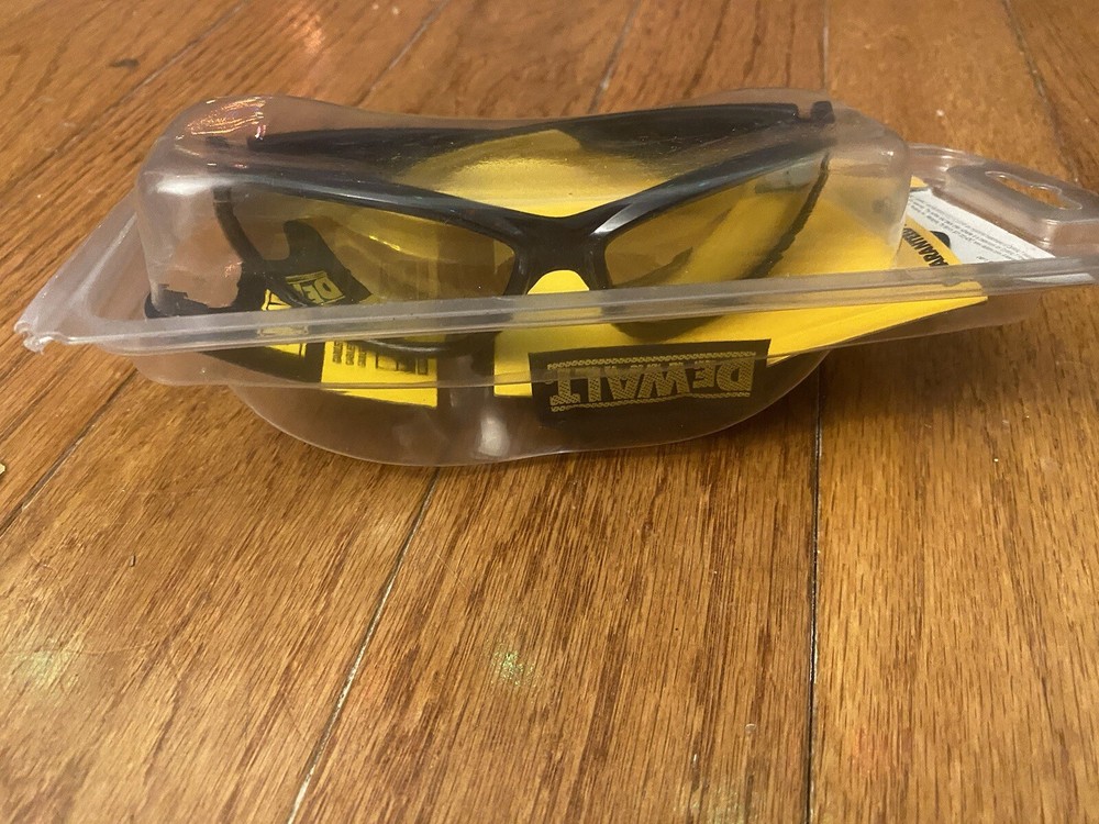 DEWALT GLASSES