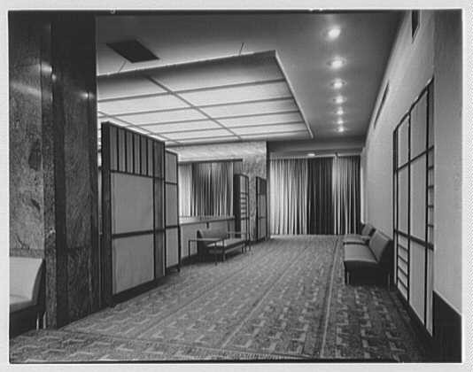 Photo:New York City NY Hotel New Yorker Mezzanine 1954 Interior Corridor