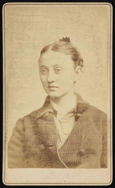Georgie Anna Houghton, alias Anna Williams, head-and-shoulders portrait, facing