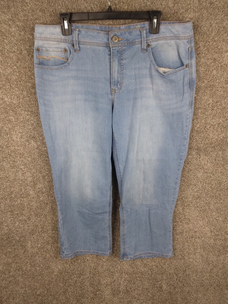 Faded Glory Cropped Capri Jeans Women 16 Blue Light Wash Mid Rise Straight Leg