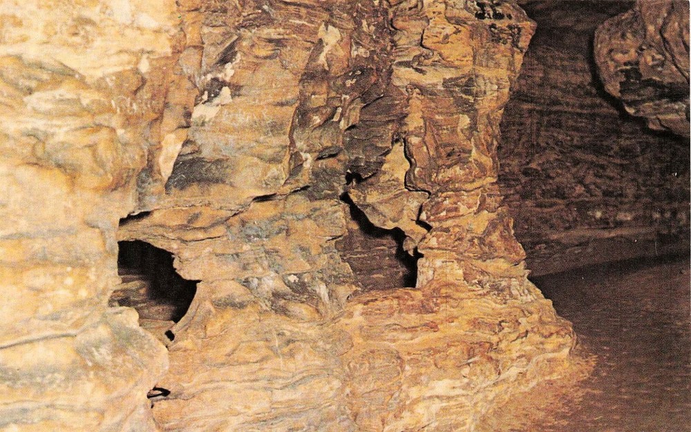 Hannibal MO Missouri Mark Twain Cave Boyhood Home Interior Vtg Postcard G56