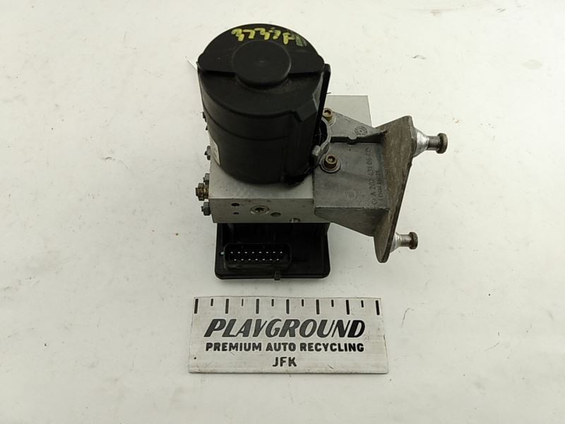 Mercedes CLK320 A208 ABS Anti-Lock Brake Pump & Mobile Brake Unit 97-03