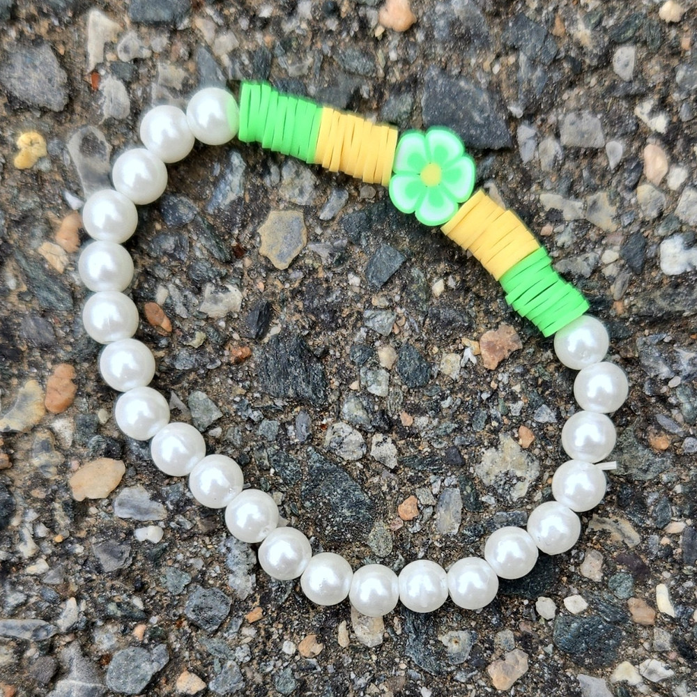 Beaded Flower Charm Bracelet White Green Yellow Plastic Adjustable