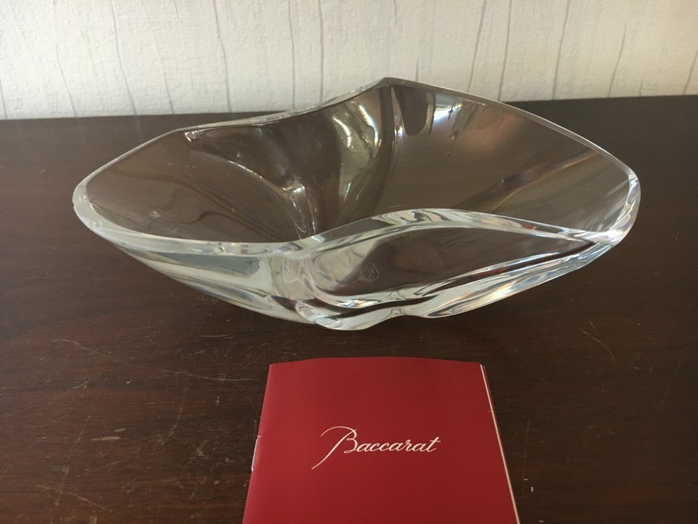 1 Baccarat Crystal Empty Pocket Bowl