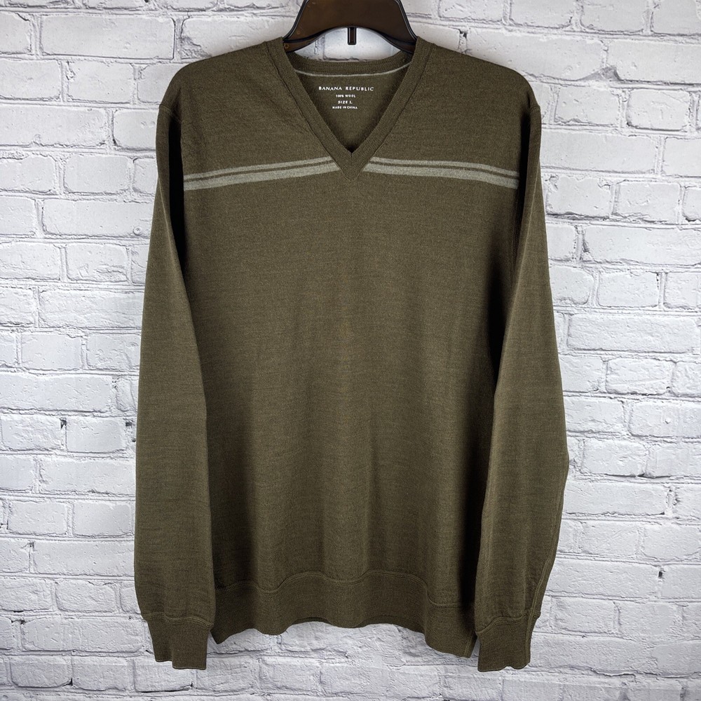 Banana Republic Sweater Mens Large Green V-Neck Long Sleeve Pullover 100% Wool