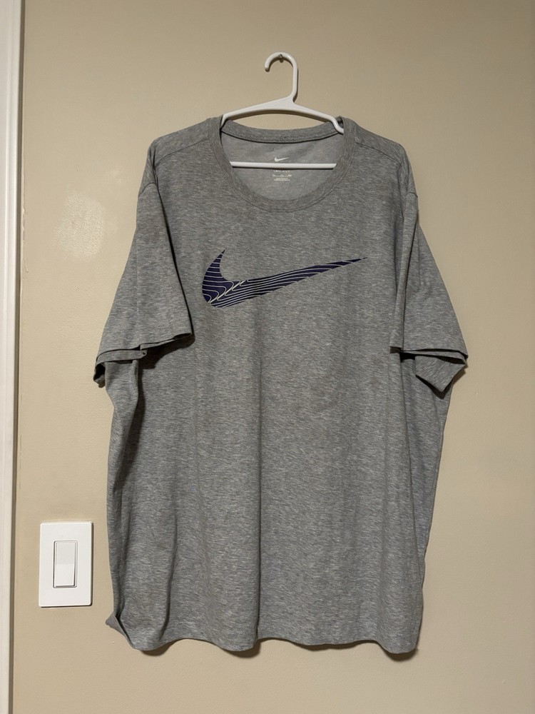Nike Dri-FIT Men's Gray Regular Fit Crew Neck Polyester Short Sleeve T-Shirt XXL