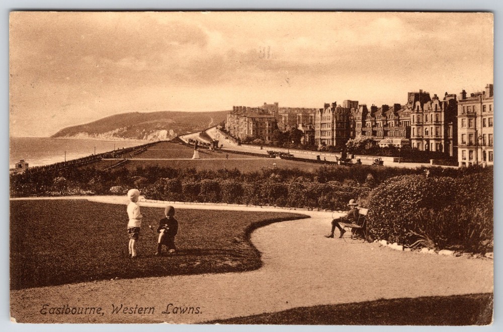 England UK Eastbourne East Sussex Western Lawns c. 1913 F Frith Postcard