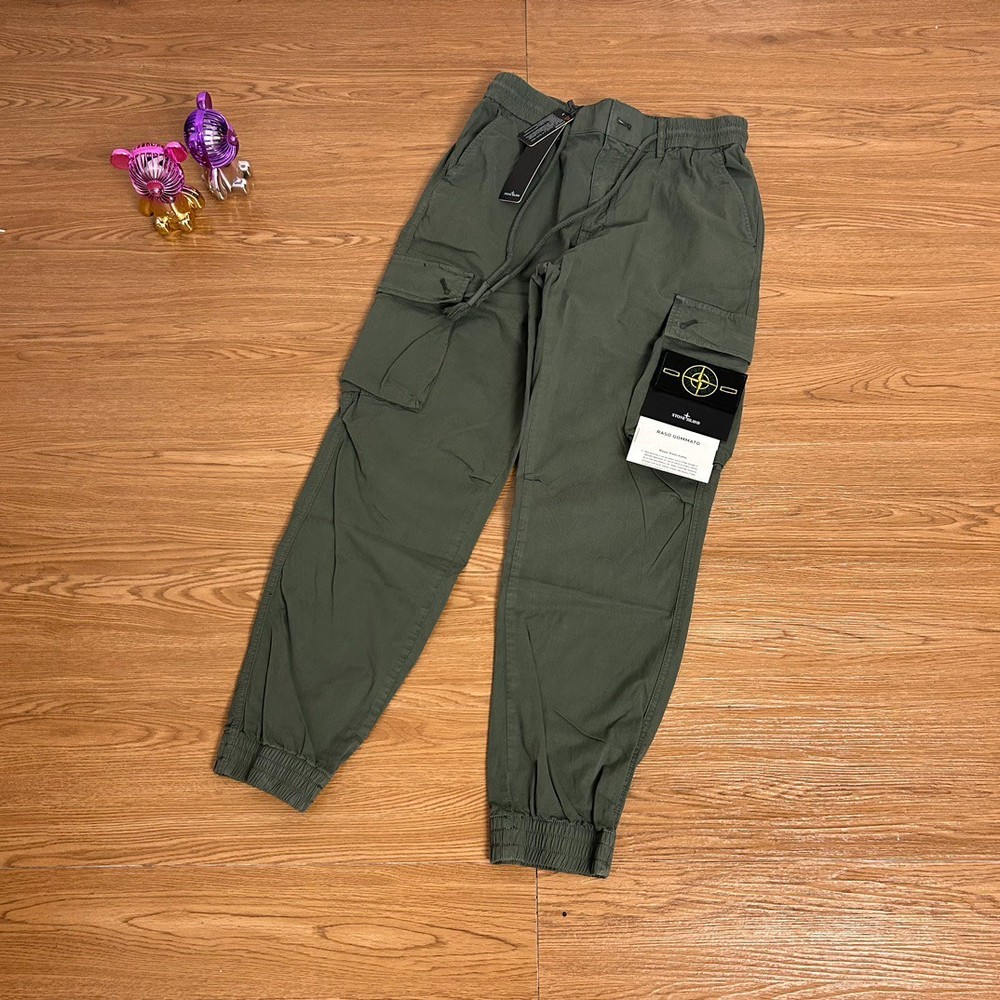 Stone Island Multi-Pocket Classic Badge Techwear Cargo Pants — Men's Size XL