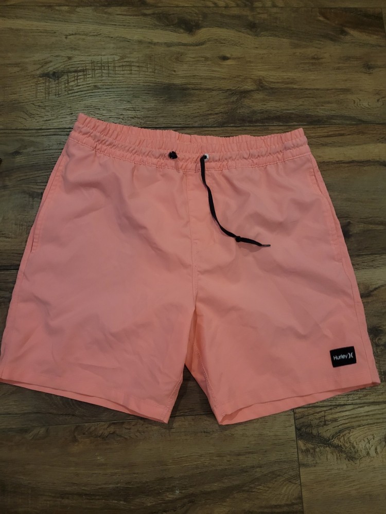 Hurley Men’s Small  Pink Active Shorts with Black Drawstring