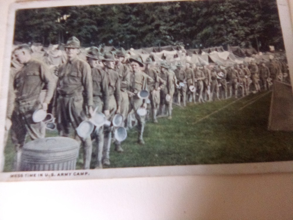 postcard Mess time in U.S. Army Camp WW1 posted1917
